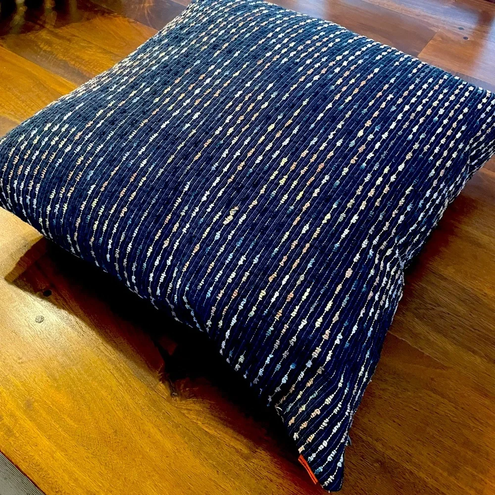 Missoni Home pillow.  Navy. Excellent condition approx 23” - Picture 3 of 5